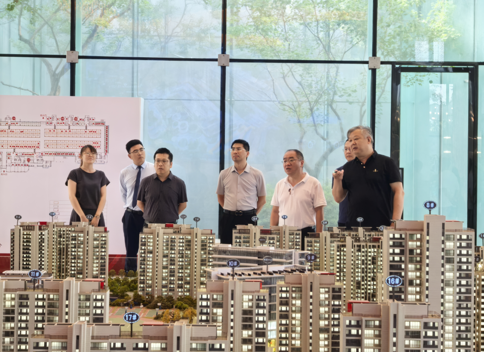 信阳市住房公积金管理中心深入房地产企业走访调研